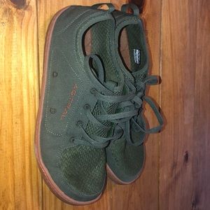 Brand new Astral Loyak size 9